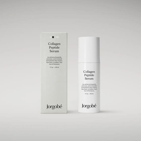 Jorgobé Multi-Peptide Filler Serum 50 ml mot fine linjer og rynker i hvit sylindrisk flaske og eske.