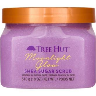 Tree Hut Moonlight Glow Shea Sugar Scrub 510 g exfolierande kroppsskrubb ger lyster i lila burk med bronslock