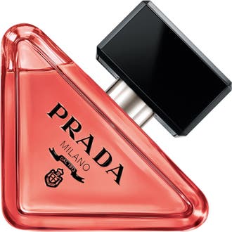 Prada Paradoxe Intense Eau de Parfum 50 ml trekantet glassflaske med rosa væske og sort kork