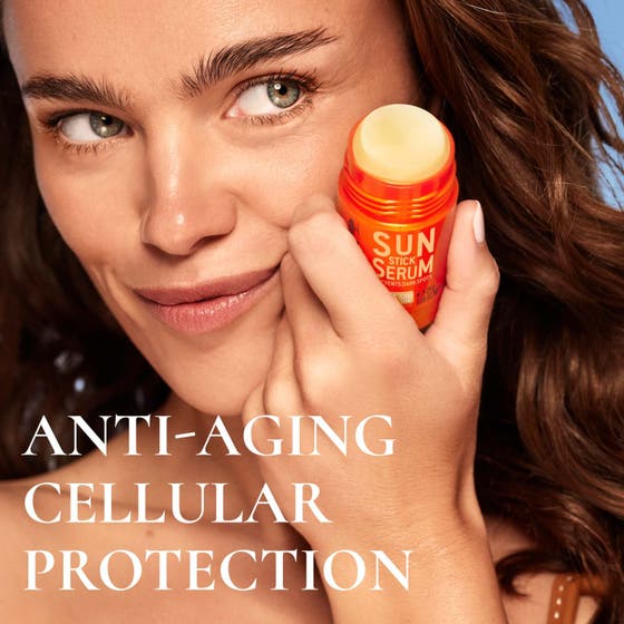Nuxe Sun Stick Serum Spf 50+ 25 g solkrem for ansiktet som gir beskyttelse mot UVA UVB og blått lys.