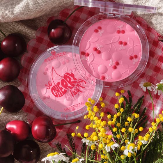So Cherry Happy Blushlighter