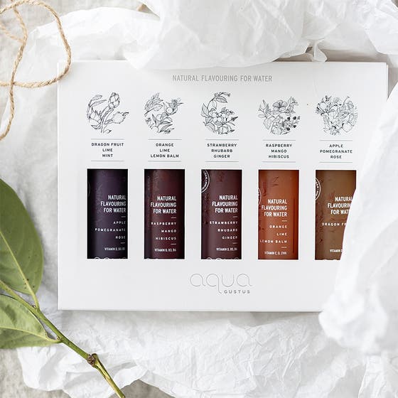 Natural flavouring for water