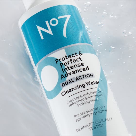 Protect & Perfect Intense Advanced Cleansing Water