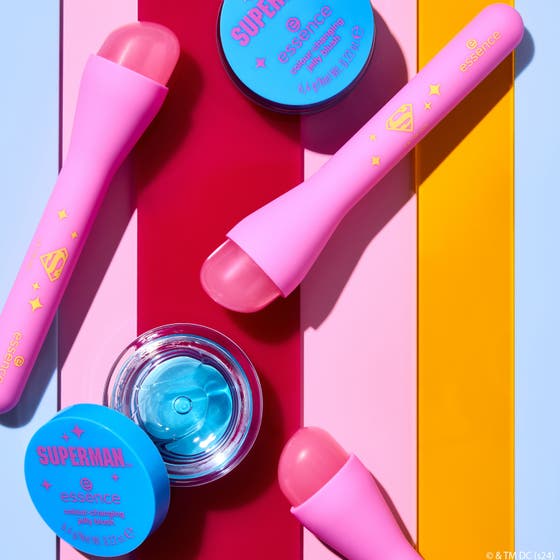 Superman silicone blush brush