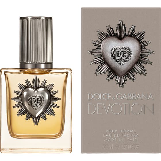 Dolce & Gabbana Devotion Pour Homme Eau de Parfum 50 ml herreparfyme i glassflaske ved siden av esken med sølvhjerte