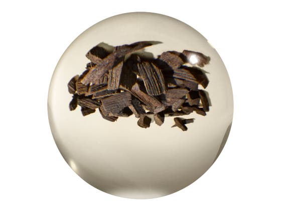 Mesmerising Oudh Accord & Gold