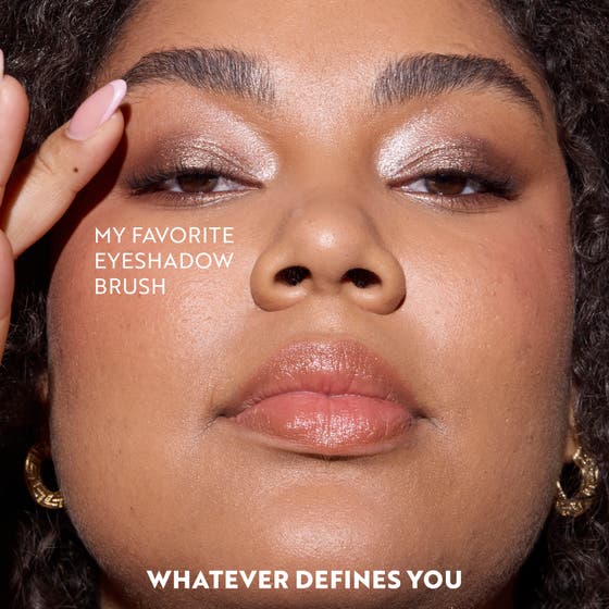 The Shimmer Eyeshadow Stick Longwear & Water-Resistant 