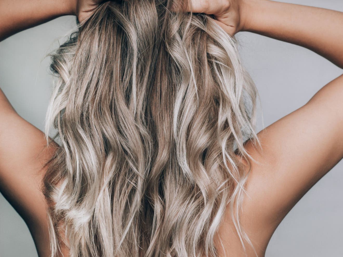 Bleka håret hemma, så gör du!