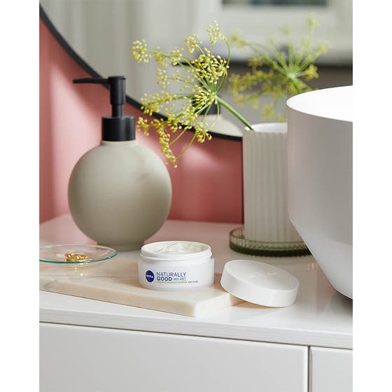 Naturally Good Anti Age Day Cream