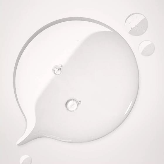 Specialists Hydrating Essence