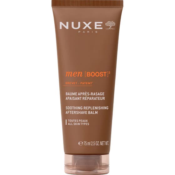 Nuxe Men Boost Soothing Aftershave Balm 75 ml beroligende ansiktskrem i en brun tube med hvit skrift.