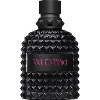Valentino Born in Roma Uomo Extradose Parfum 100 ml herreduft i sort glasflaske med ikoniske nitter og sort låg