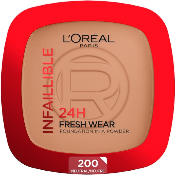 Infaillible 24H Fresh Wear Foundation in a Powder