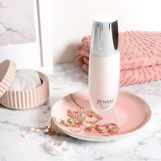 Moist Cleanse Ritual (Moist Emulsion + Cleansing Oil)