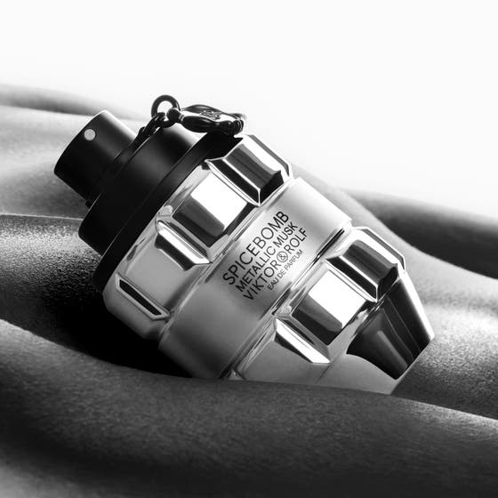 Spicebomb Metallic Musk