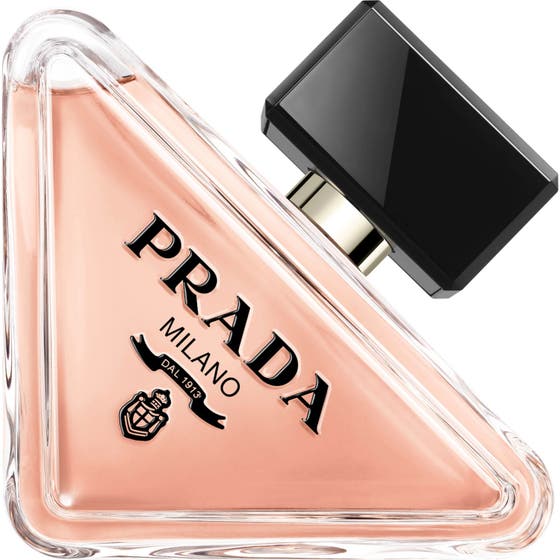 Prada Paradoxe Eau de Parfum 90 ml blommig designerparfym i triangulär glasflaska med persikofärgad vätska