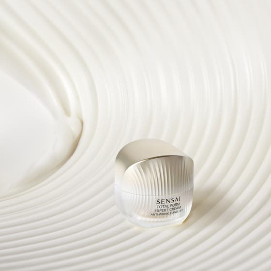 Total Form Expert Cream