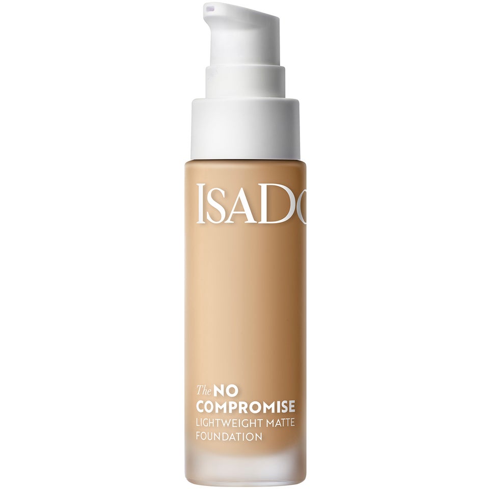 No Compromise Lightweight Matte Foundation