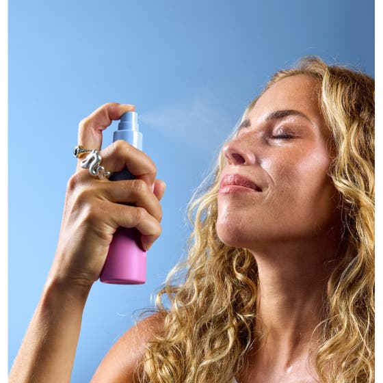 The Matte Setting Spray