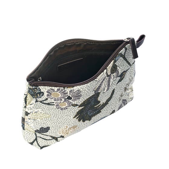 Cosmetic Medium Flower Linen