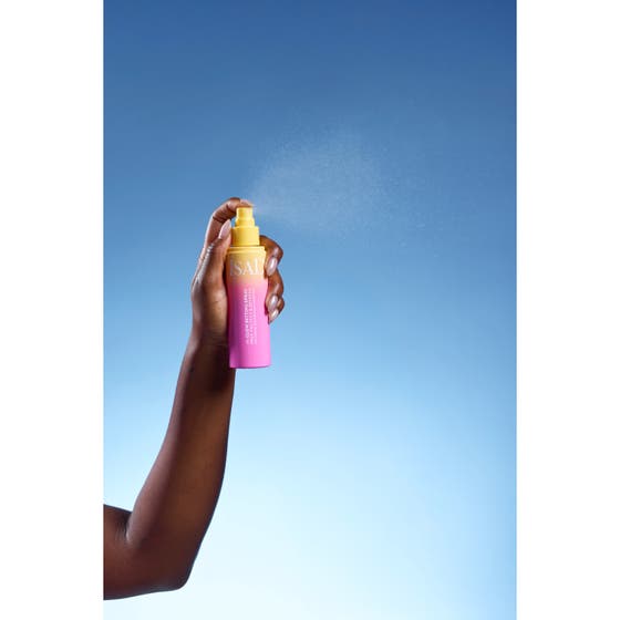 The Glow Setting Spray