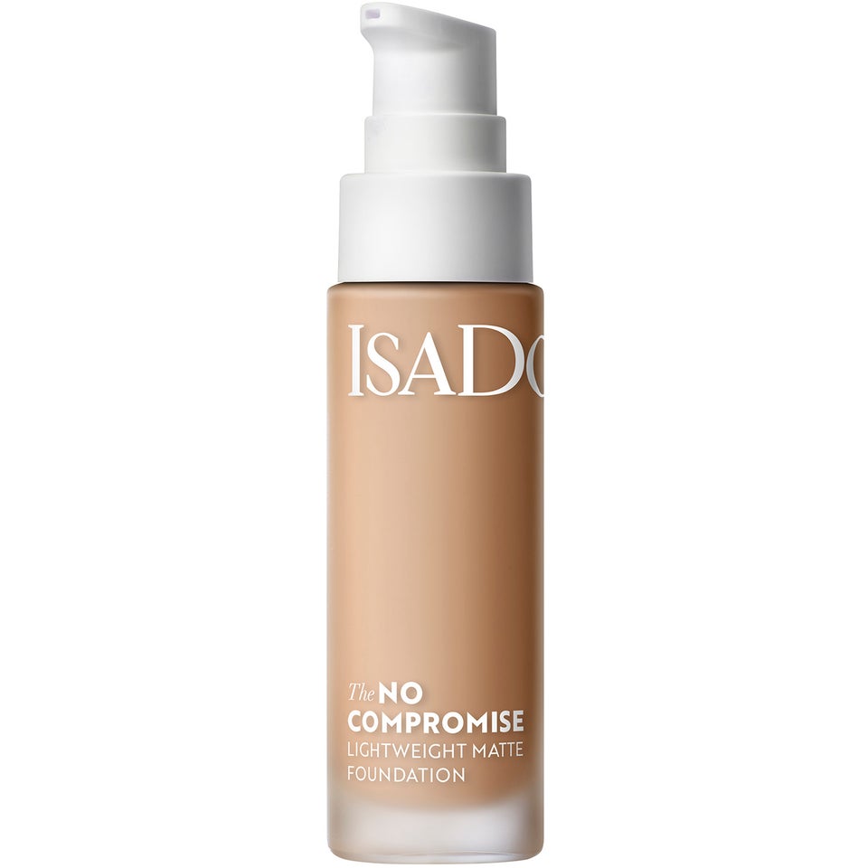No Compromise Lightweight Matte Foundation