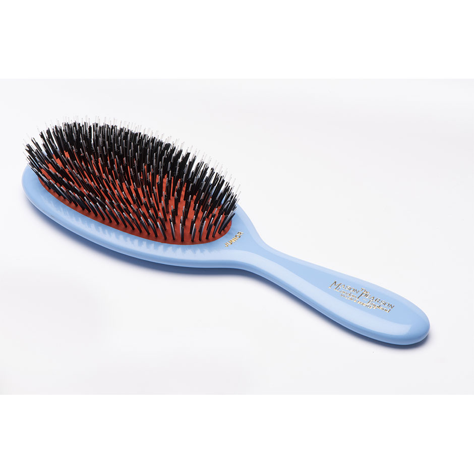 Hair brush in bristle & nylon