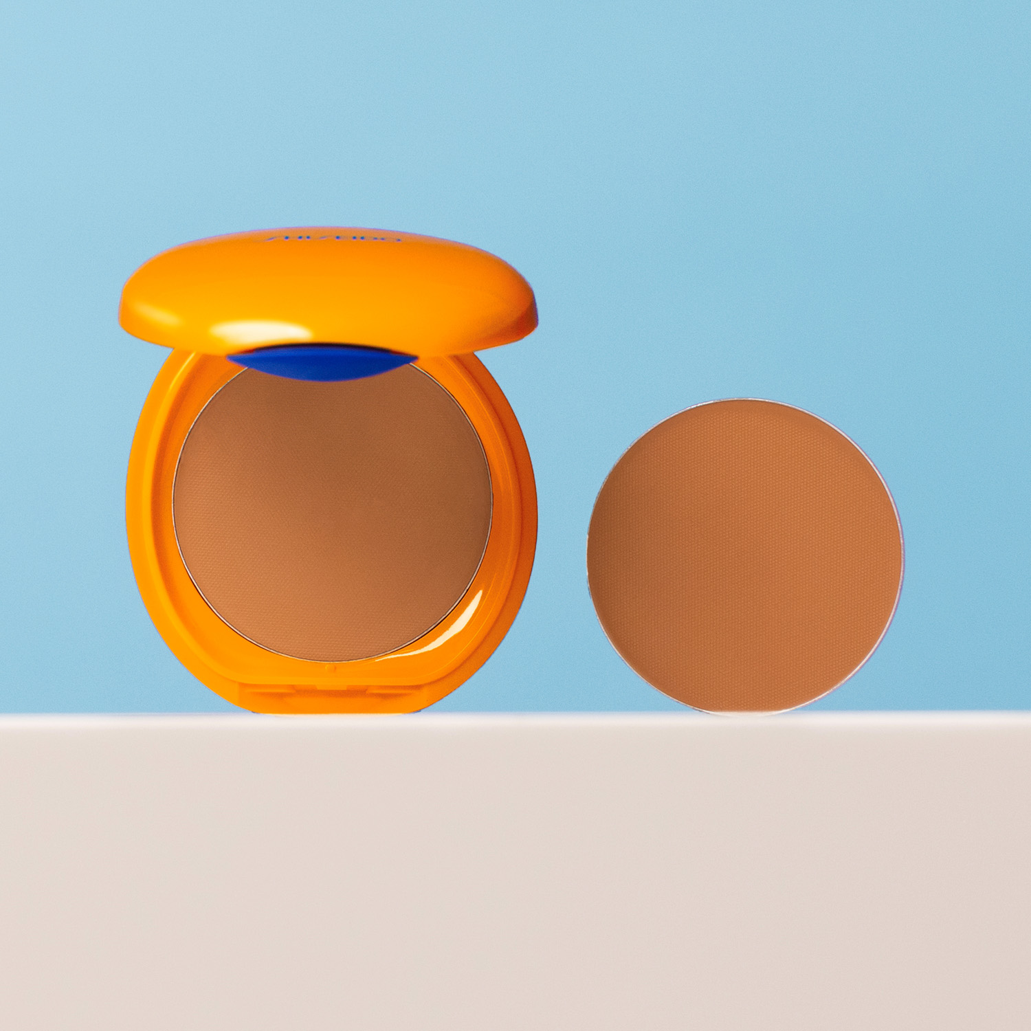 Global Sun Care UV Tanning Compact Foundation