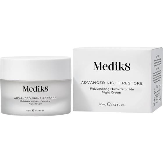 Medik8 Advanced Night Restore 50 ml uudistava yövoide keramideilla huurrelasipurkissa ja pakkauksessa