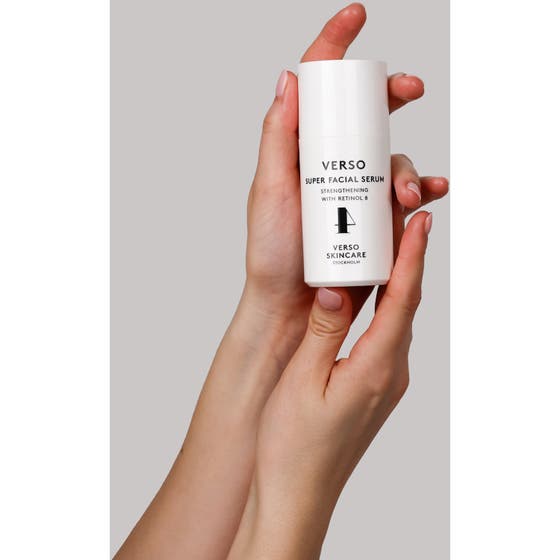 N°4 Super Facial Serum With Retinol 8