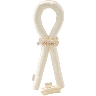 Heatless Curls in Mulberry Silk