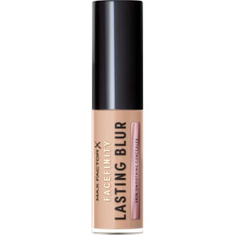Facefinity Lasting Blur Concealer