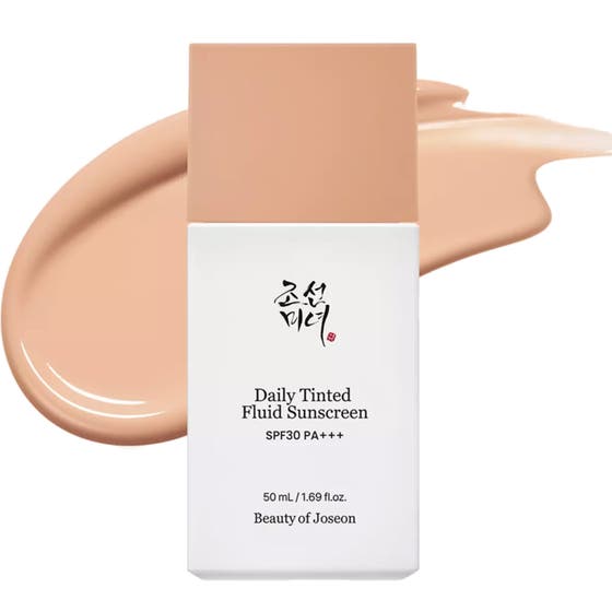 Daily Tinted Fluid Sunscreen Broad Spectrum SPF 30 PA +++