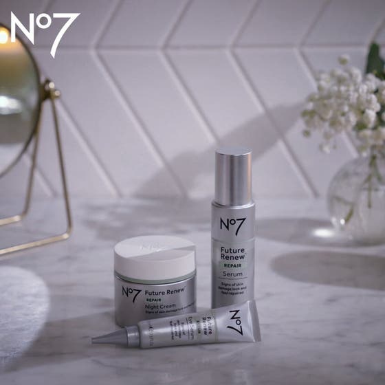 24-Hour Renewal Skincare Set