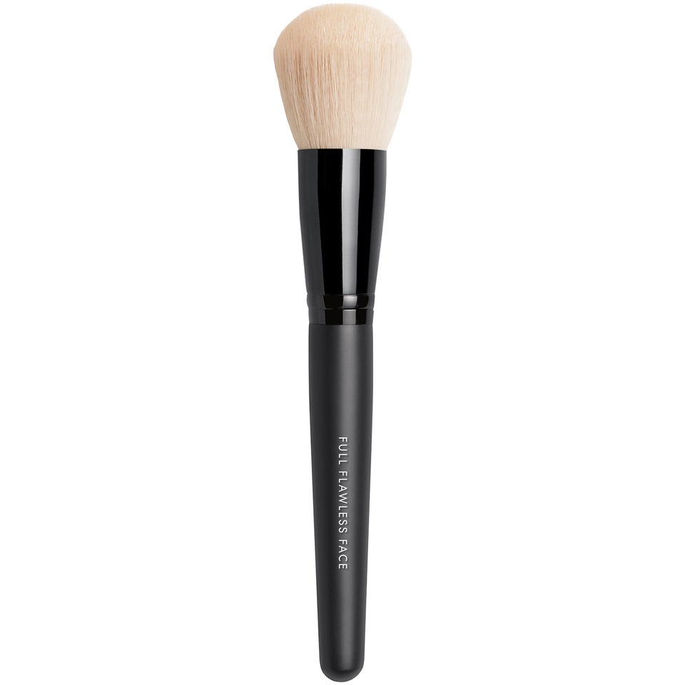 Full Flawless Face Brush Brush