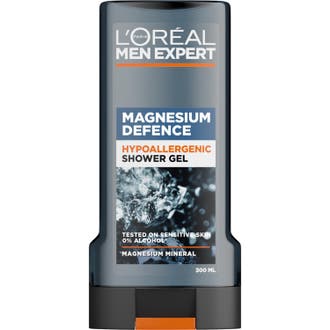 L'Oréal Men Expert Magnesium Defence brusegel til sensitiv hud i en grå gennemsigtig flaske med sort og orange låg