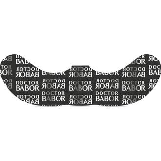 Doctor Babor Eye Patches opstrammende øjenpleje bestående af en sort stofmaske med hvidt mønstret logoprint