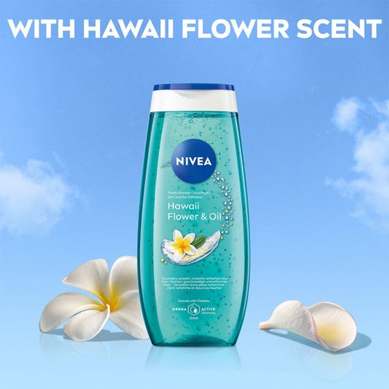 NIVEA Hawaii Flower & Oil Shower 250 ml dusjsåpe helles i hånden for silkemyk og umiddelbart oppfrisket hud i dusjen.