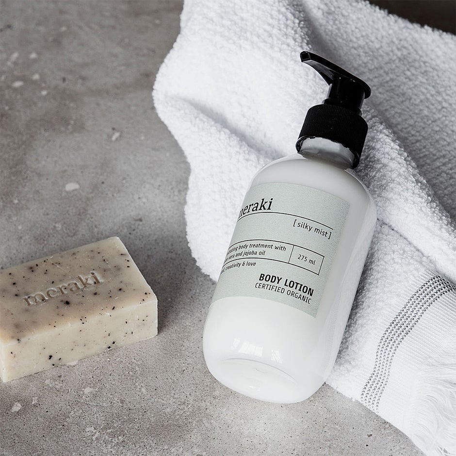 Alternativ bild 1 för Meraki Silky Mist Body Lotion 275 ml