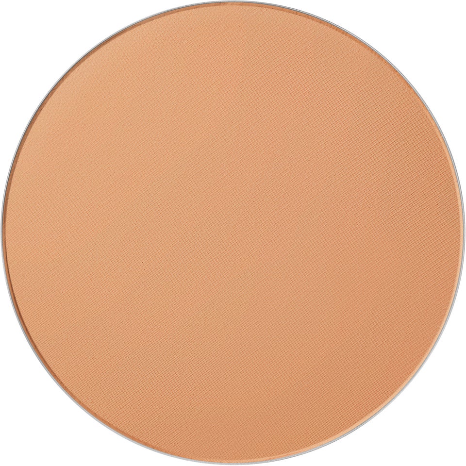Studio Fix Powder Plus Foundation NW18 Refill 12 g