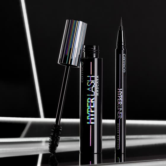 Hyper Liner Brush Eyeliner