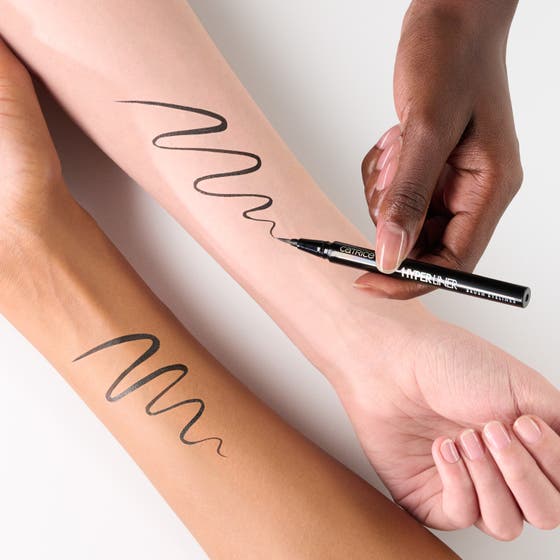 Hyper Liner Brush Eyeliner