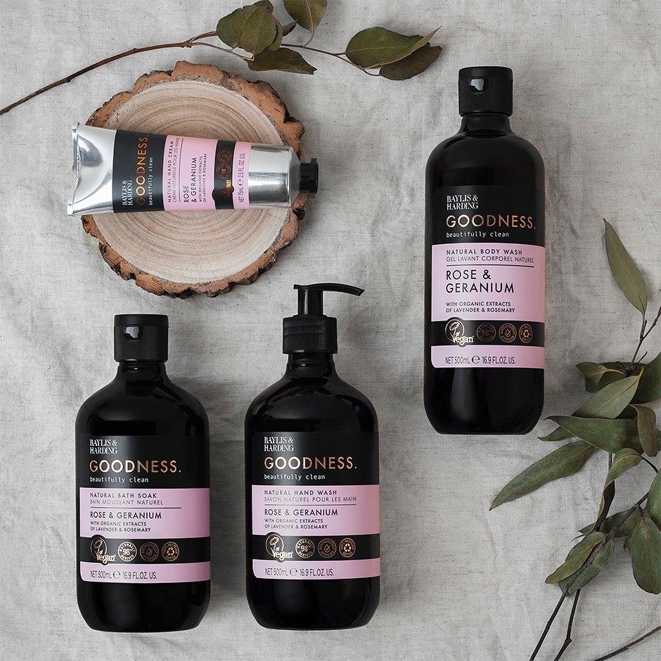 Alternativ bild 1 för Baylis & Harding Goodness Rose & Geranium Bath Soak 500 ml