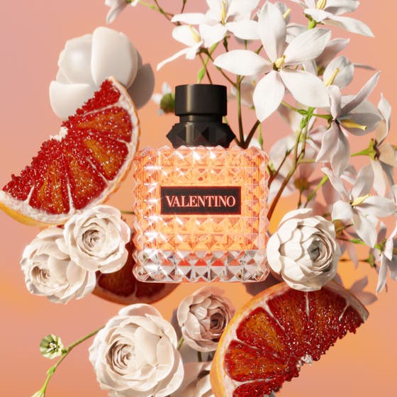 Valentino Born in Roma Donna Coral Fantasy EdP 30 ml naisten hajuvesi osana neljän tuoksun ja nuottien esittelyä
