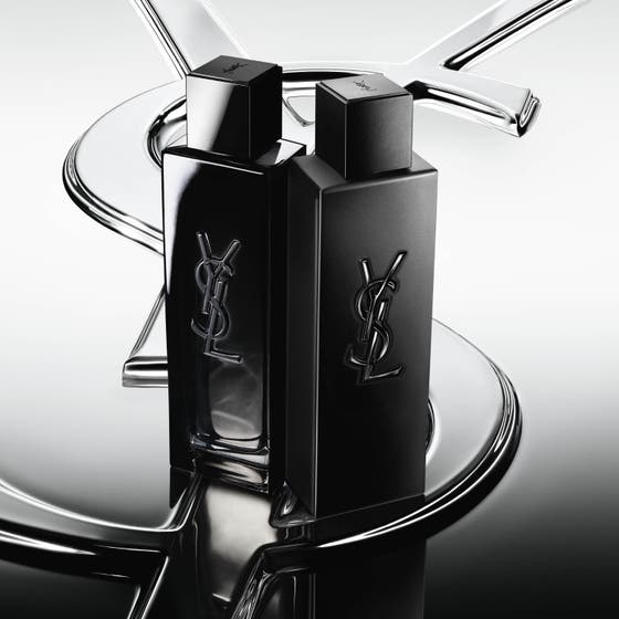 Yves Saint Laurent MYSLF Le Parfum 40 ml herreparfyme i svarte flasker med YSL-logo på blank overflate