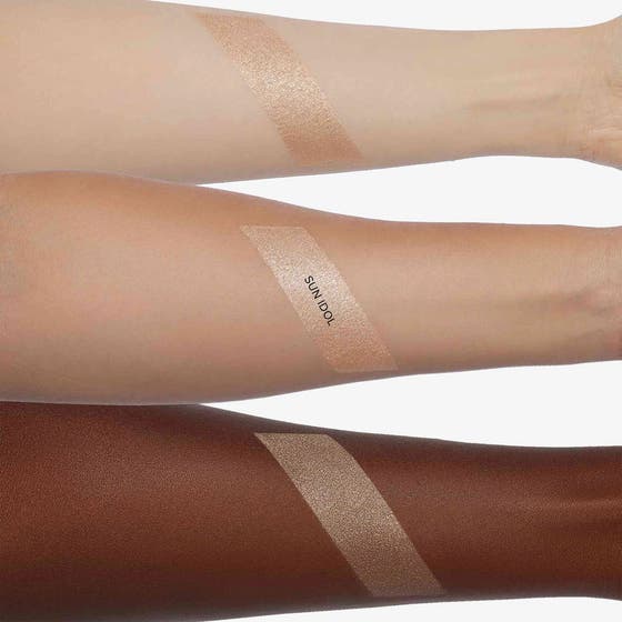 Glow Seeker Highlighter