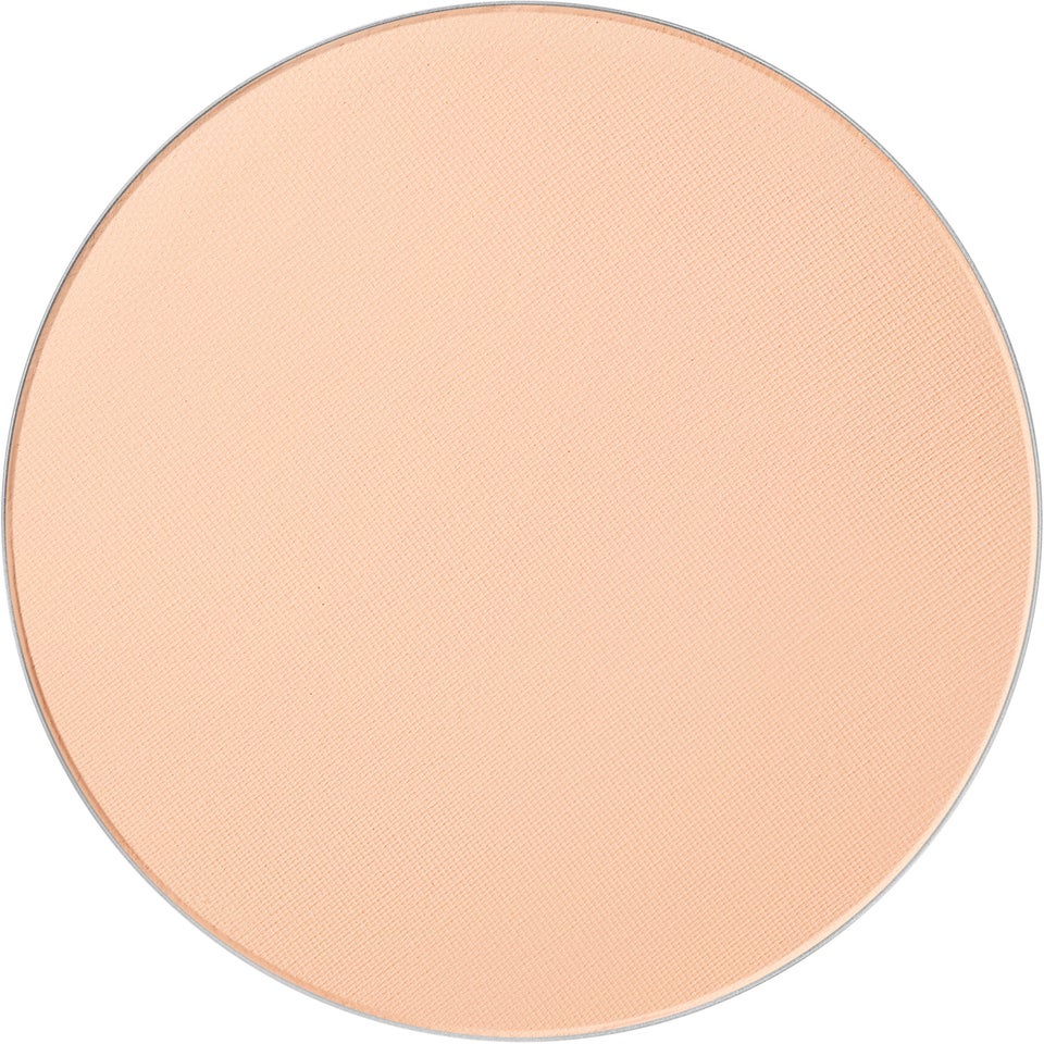 Studio Fix Powder Plus Foundation NW18 Refill 12 g