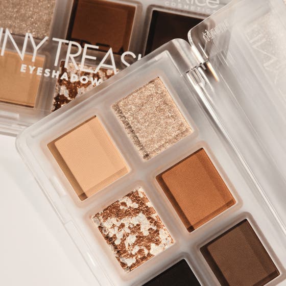 Tiny Treasures Eyeshadow Palette
