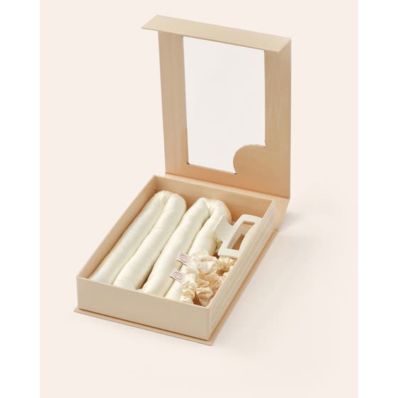 Heatless Curls in Mulberry Silk Small