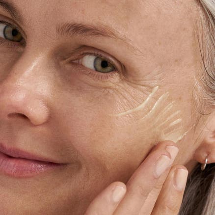 GLOWIG HUDVÅRDSRUTIN FÖR MOGEN HUD